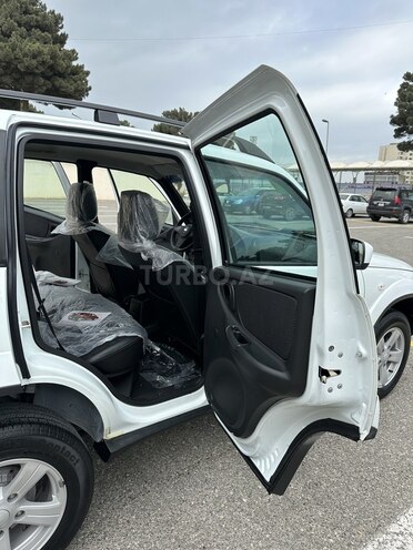 Chevrolet Niva 2015, 3,682 km - 1.7 l - Xırdalan