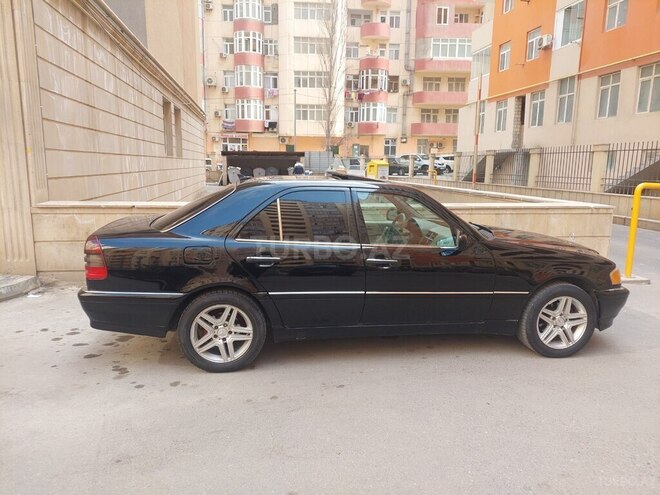 Mercedes C 230 1998, 280,000 km - 2.3 l - Bakı