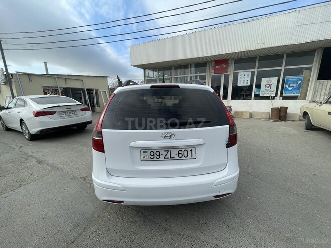 Hyundai i30 2010, 400,000 km - 1.6 l - Bakı