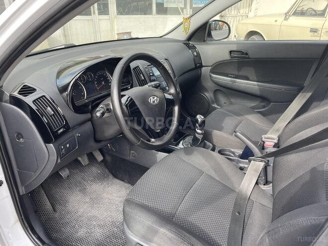 Hyundai i30 2010, 400,000 km - 1.6 l - Bakı