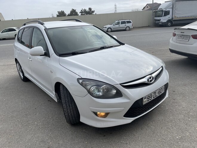 Hyundai i30 2010, 400,000 km - 1.6 l - Bakı