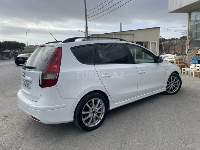 Hyundai i30 2010, 400,000 km - 1.6 l - Bakı