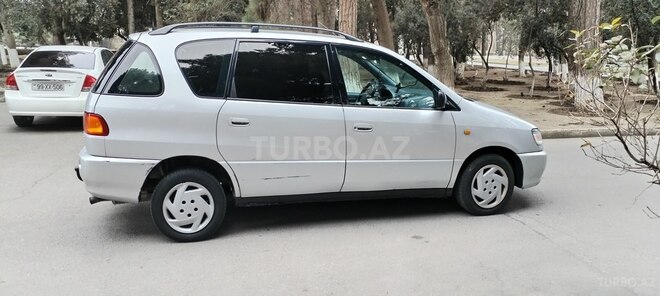 Toyota Corolla 1999, 233,000 km - 2.2 l - Sumqayıt