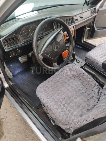 Mercedes 190 1992, 449,229 km - 2.0 л - Yevlax
