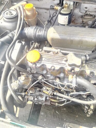 Opel Vectra 1992, 470,000 km - 1.7 l - Qəbələ