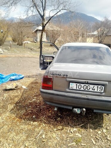 Opel Vectra 1992, 470,000 km - 1.7 l - Qəbələ