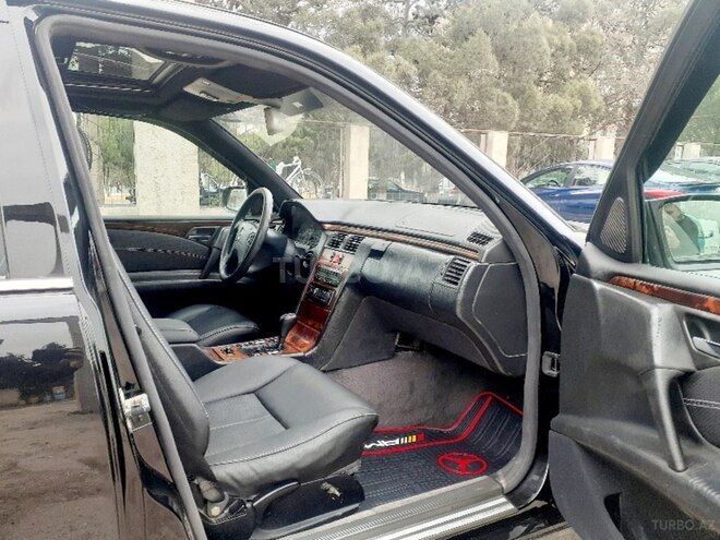 Mercedes E 230 1998, 295,000 km - 2.3 l - Sumqayıt