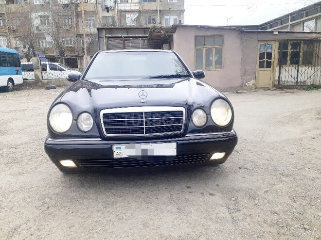 Mercedes E 230 1998, 295,000 km - 2.3 l - Sumqayıt