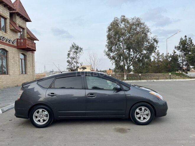 Toyota Prius 2008, 156,000 km - 1.5 l - Yevlax