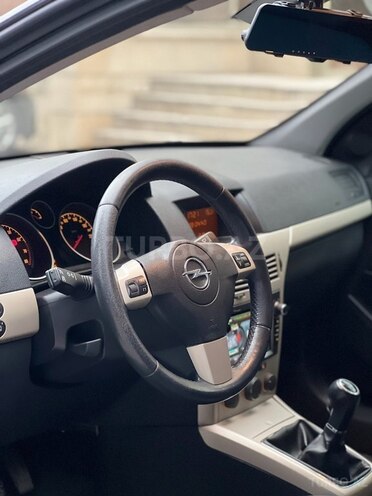 Opel Astra 2009, 220,000 km - 1.4 l - Bakı