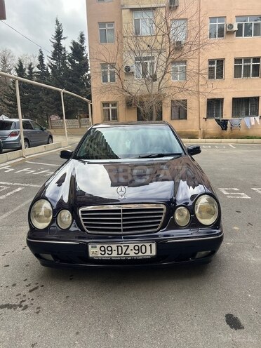 Mercedes E 220 2000, 296,000 km - 2.2 л - Bakı