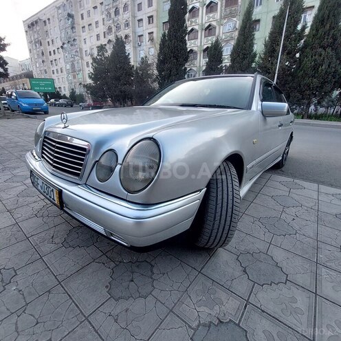 Mercedes E 220 1997, 377,000 km - 2.2 l - Gəncə
