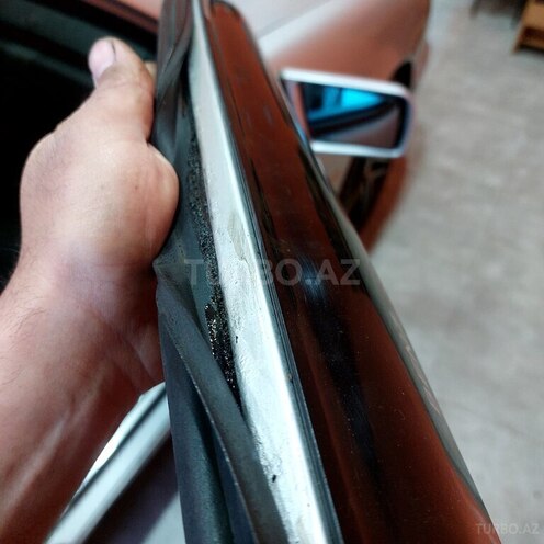 Mercedes E 220 1997, 377,000 km - 2.2 l - Gəncə