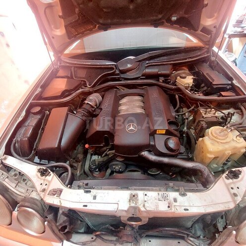 Mercedes E 220 1997, 377,000 km - 2.2 l - Gəncə