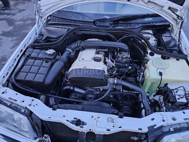 Mercedes C 230 1998, 201,004 km - 2.3 l - Qəbələ
