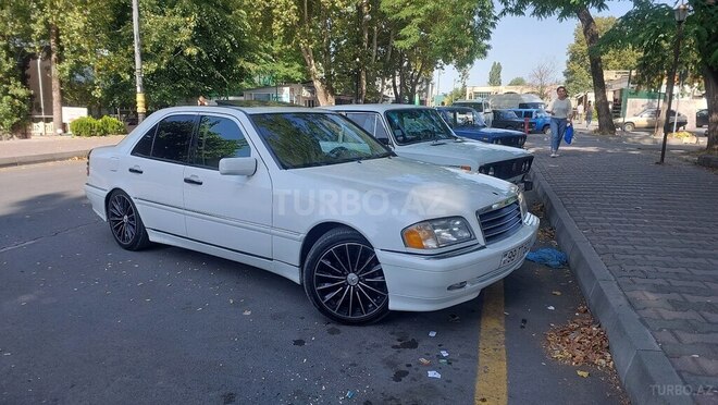 Mercedes C 230 1998, 201,004 km - 2.3 l - Qəbələ