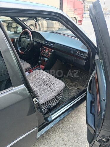Mercedes C 200 1995, 723,443 km - 2.0 л - Bakı