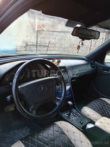 Mercedes C 200 1995, 385,000 km - 2.0 l - Bakı