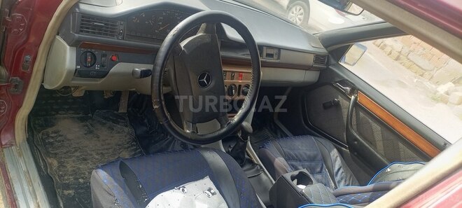 Mercedes E 250 1986, 900,000 km - 2.5 л - Bakı
