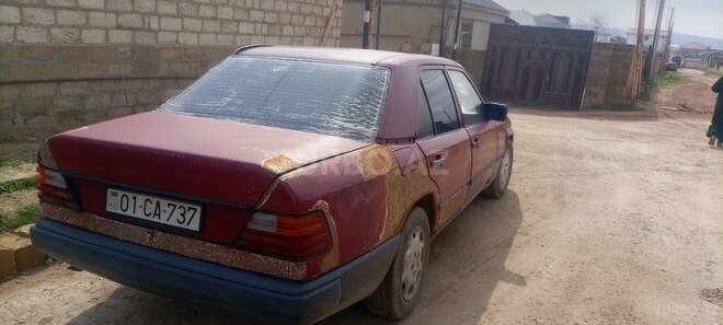 Mercedes E 250 1986, 900,000 km - 2.5 л - Bakı