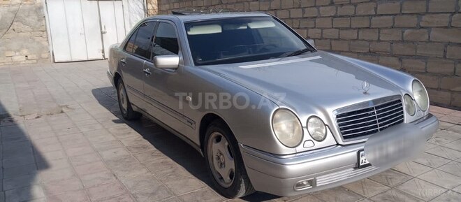 Mercedes E 240 1997, 369,000 km - 2.4 л - Bərdə