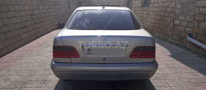 Mercedes E 240 1997, 369,000 km - 2.4 л - Bərdə