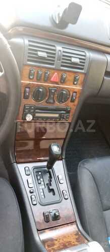 Mercedes E 240 1997, 369,000 km - 2.4 л - Bərdə