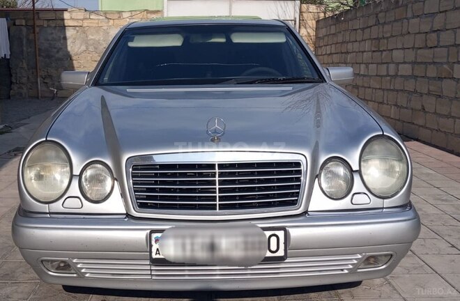 Mercedes E 240 1997, 369,000 km - 2.4 л - Bərdə