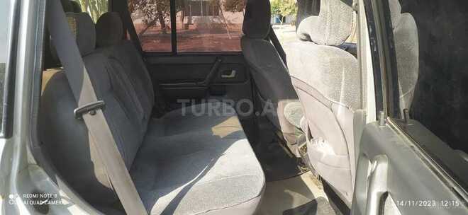 Mitsubishi Pajero 1995, 410,000 km - 2.8 l - Bakı