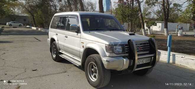 Mitsubishi Pajero 1995, 410,000 km - 2.8 l - Bakı