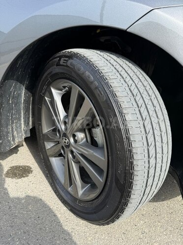 Hyundai Elantra 2017, 201,414 km - 2.0 l - Bakı