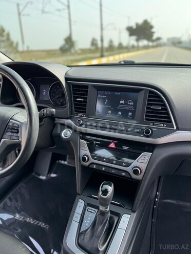 Hyundai Elantra 2017, 201,414 km - 2.0 l - Bakı