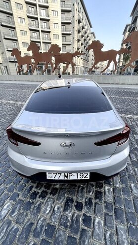 Hyundai Elantra 2019, 104,607 km - 2.0 l - Bakı