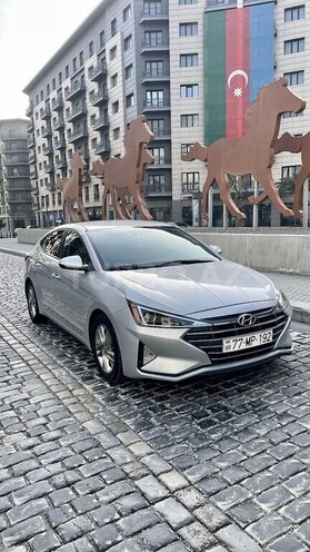 Hyundai Elantra 2019, 104,607 km - 2.0 l - Bakı