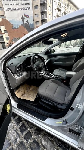 Hyundai Elantra 2019, 104,607 km - 2.0 l - Bakı