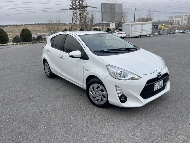 Toyota Prius C 2016, 67,000 km - 1.5 l - Bakı
