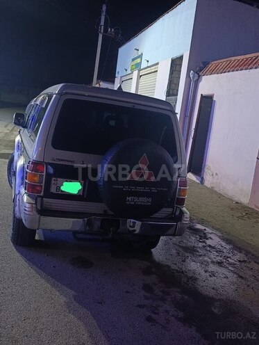 Mitsubishi Pajero 1993, 320,000 km - 2.8 л - Bakı