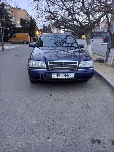 Mercedes C 180 1997, 198,672 km - 1.8 l - Bakı