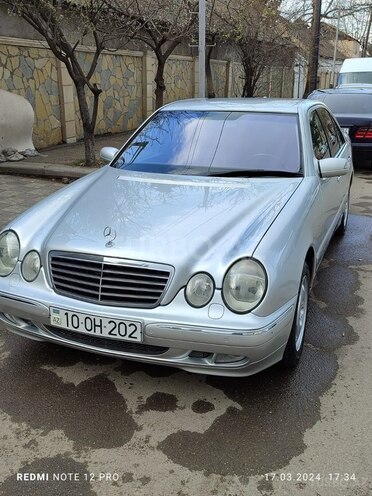 Mercedes E 240 2000, 330,000 km - 2.4 l - Bakı