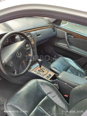 Mercedes E 240 2000, 330,000 km - 2.4 l - Bakı