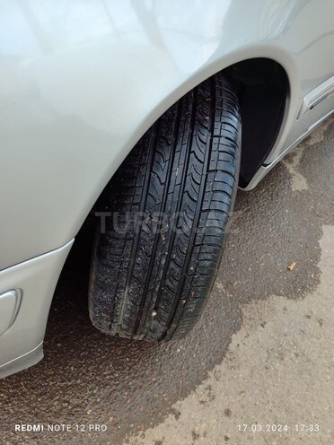 Mercedes E 240 2000, 330,000 km - 2.4 l - Bakı