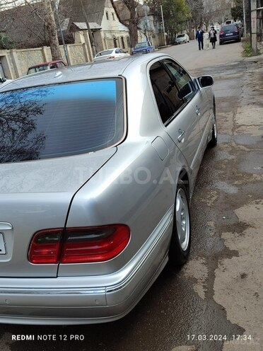 Mercedes E 240 2000, 330,000 km - 2.4 l - Bakı