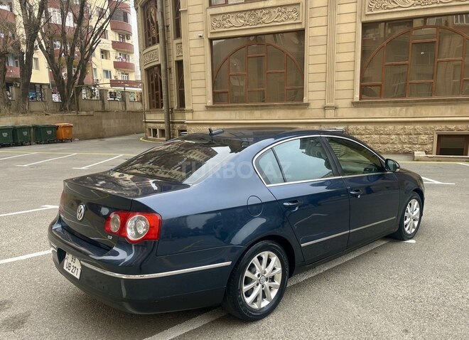 Volkswagen Passat 2005, 233,000 km - 2.0 l - Bakı