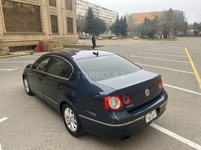 Volkswagen Passat 2005, 233,000 km - 2.0 l - Bakı