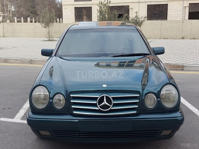 Mercedes E 240 1999, 218,000 km - 2.4 l - Sumqayıt