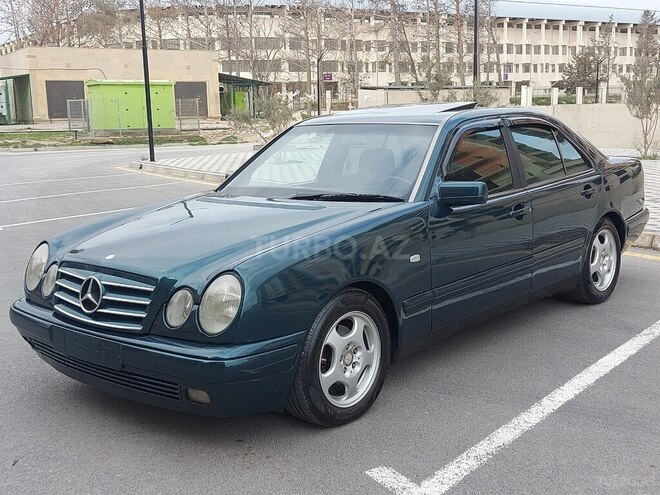 Mercedes E 240 1999, 218,000 km - 2.4 l - Sumqayıt