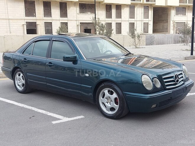 Mercedes E 240 1999, 218,000 km - 2.4 l - Sumqayıt