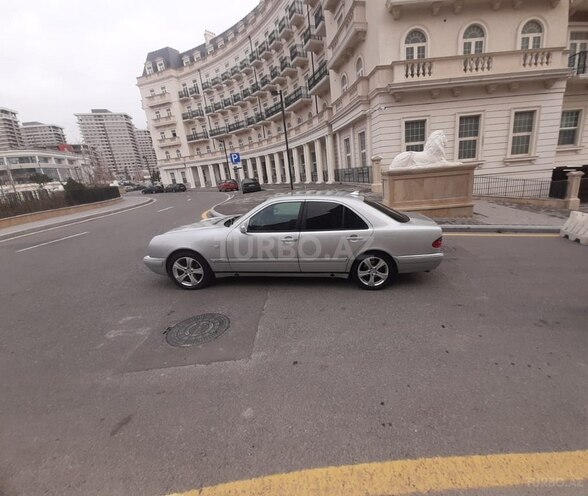 Mercedes E 300 1999, 900,000 km - 3.0 l - Bakı