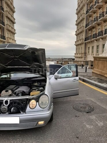 Mercedes E 300 1999, 900,000 km - 3.0 l - Bakı
