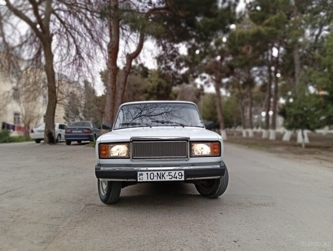 LADA (VAZ) 2107 2004, 28,336 km - 1.6 л - Şirvan